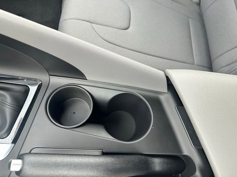 New 2026 Hyundai Elantra SE image 20