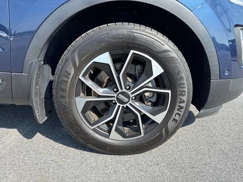 Used 2016 Ford Explorer Limited w/ Equipment Group 301A AWD/4WD image 11