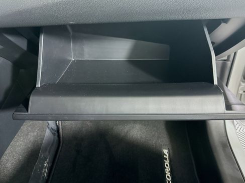 Used 2024 Toyota Corolla LE image 31