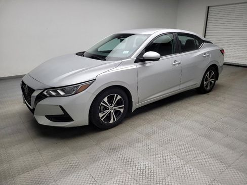 Used 2020 Nissan Sentra SV image 2