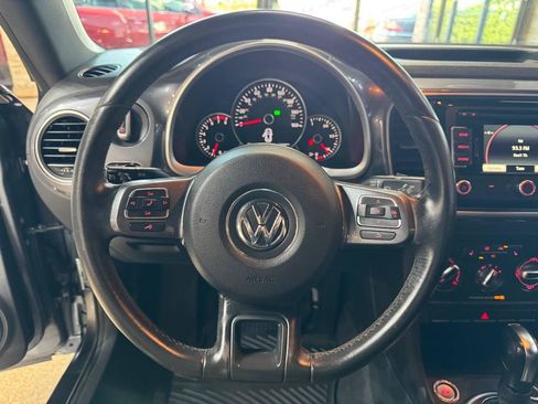 Used 2012 Volkswagen Beetle 2.5 FWD image 23