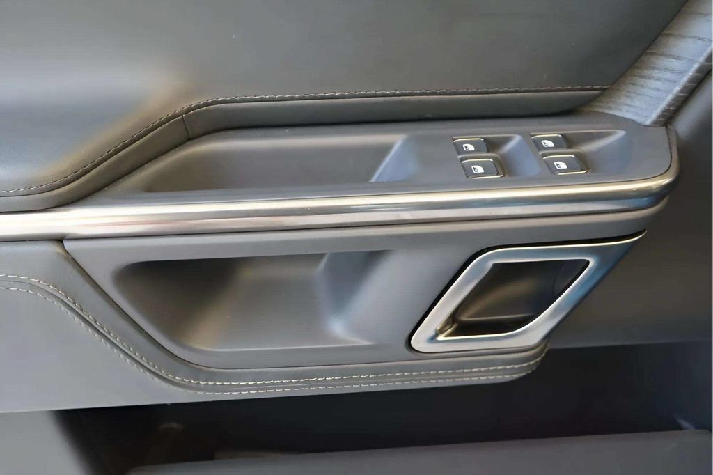 Used 2024 Rivian R1T Adventure Dual AWD/4WD image 17