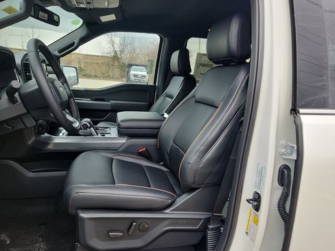 New 2025 Ford F150 Lariat w/ Equipment Group 501A Mid image 9