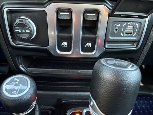 Used 2021 Jeep Wrangler Sport w/ LED Headlamp & Fog Lamp Group image 21