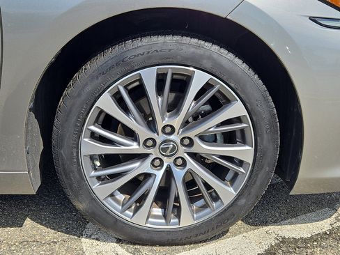 Used 2019 Lexus ES 350 w/ Premium Package FWD image 8