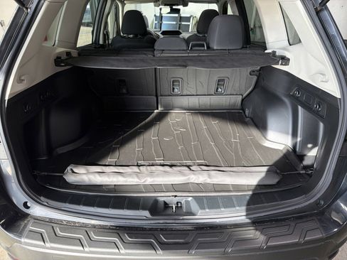 Used 2019 Subaru Forester Premium w/ Popular Package #1 image 18