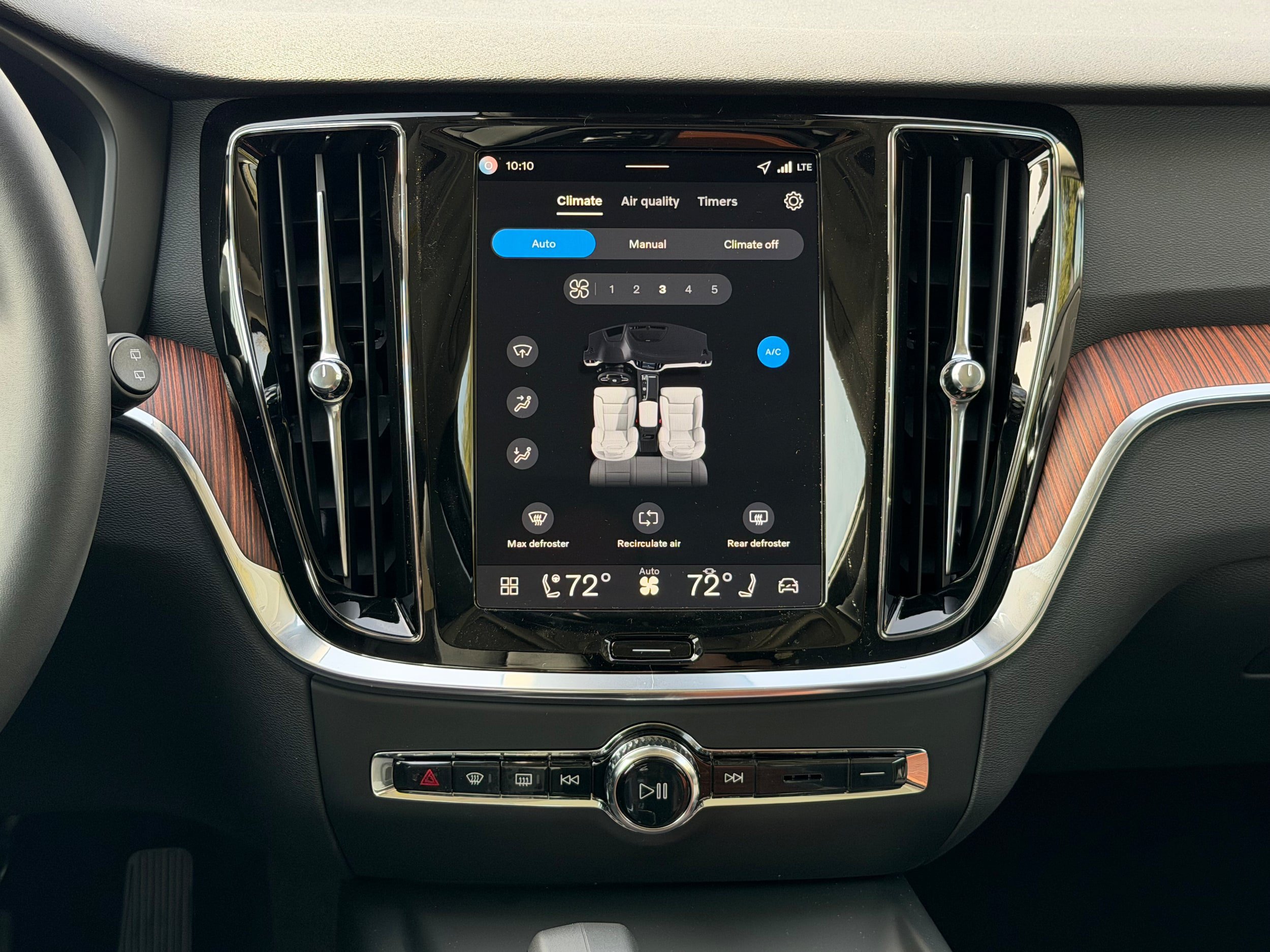 New 2026 Volvo V60 B5 Cross Country Plus w/ Protection Package Premier AWD/4WD image 12