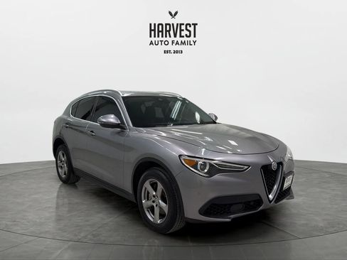 Used 2018 Alfa Romeo Stelvio Ti image 10