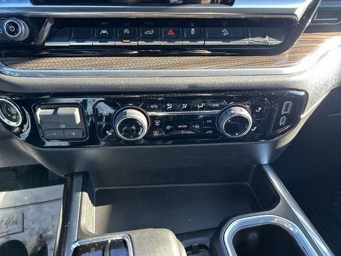 Used 2025 Chevrolet Silverado 1500 LT Trail Boss w/ Convenience Package II image 29