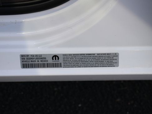 New 2025 RAM 2500 Laramie image 39