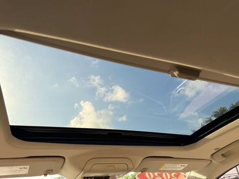 Used 2020 Buick Enclave Essence FWD image 14