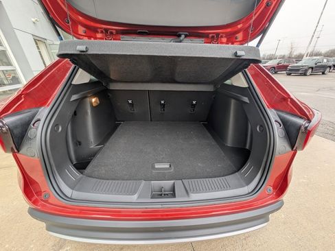 Used 2024 Chevrolet Trax LT w/ Driver Confidence Package image 11