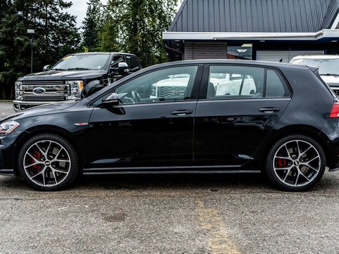 Used 2018 Volkswagen GTI SE image 15