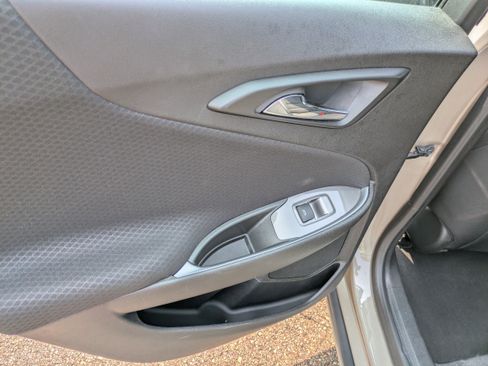 Used 2024 Chevrolet Malibu LT image 11