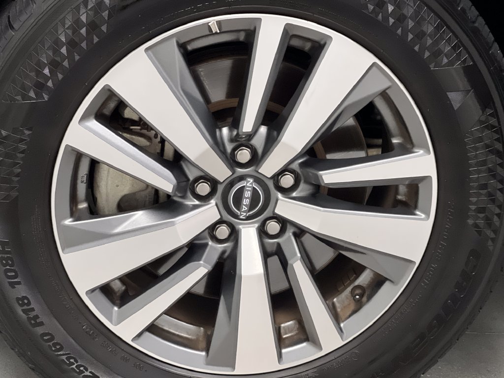 Used 2025 Nissan Pathfinder SL AWD/4WD image 76