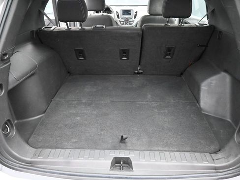 Used 2022 Chevrolet Equinox LS image 14