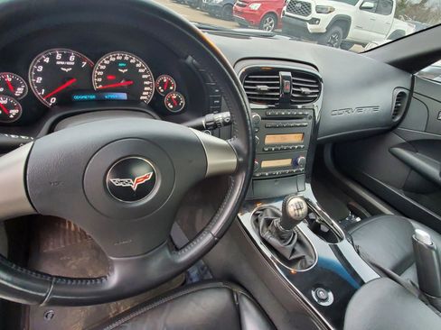 Used 2008 Chevrolet Corvette Coupe w/ Z51 Performance Package image 16