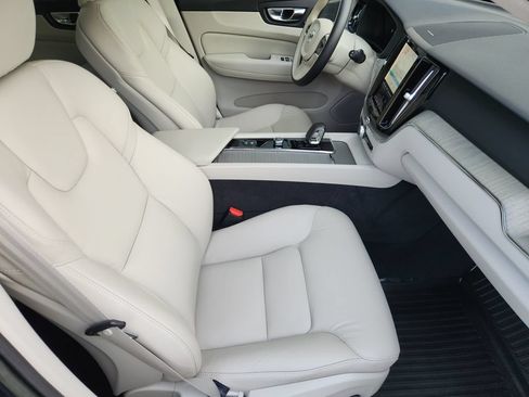 Used 2023 Volvo XC60 T8 Plus w/ Protection Package Premier AWD/4WD image 14