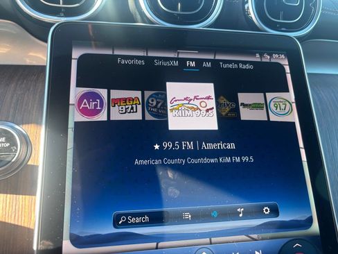 Used 2024 Mercedes-Benz GLC 300 4MATIC image 10