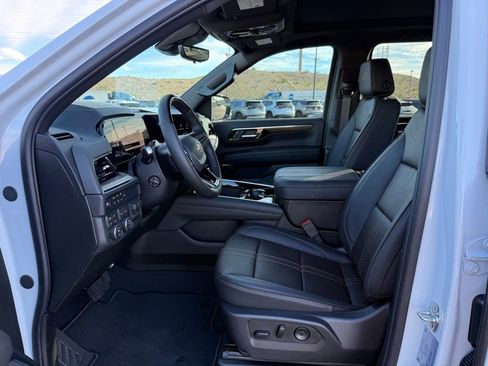 New 2026 Chevrolet Suburban High Country image 10