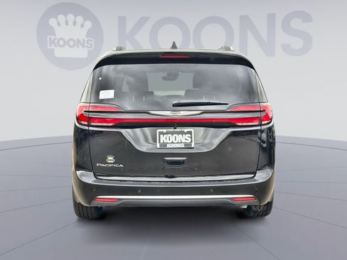 New 2026 Chrysler Pacifica Pinnacle image 5