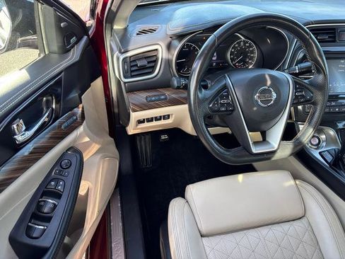 Used 2018 Nissan Maxima Platinum image 9