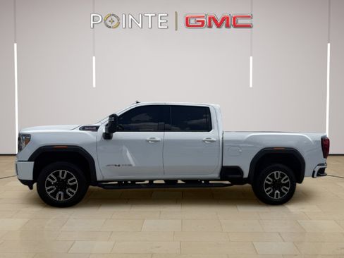 Certified 2020 GMC Sierra 2500 AT4 w/ AT4 Premium Package image 10