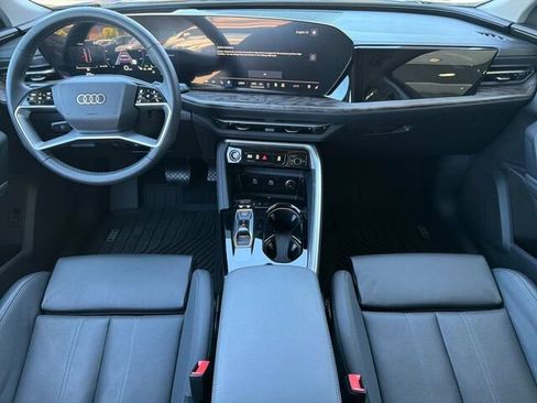 Used 2025 Audi Q5 Premium Plus AWD/4WD image 17