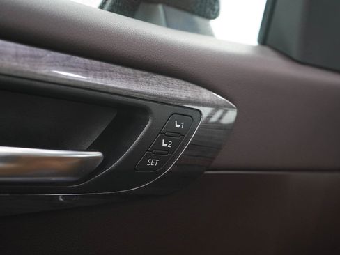 Used 2021 Toyota Highlander Platinum AWD/4WD image 25