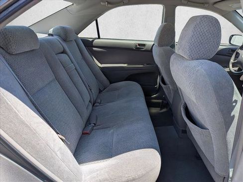 Used 2004 Toyota Camry LE FWD image 17