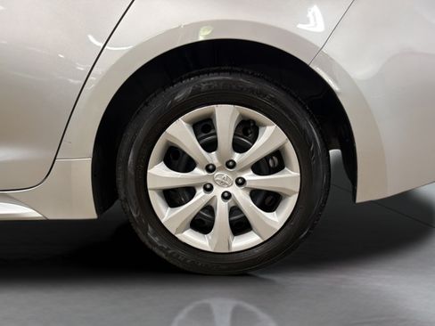 Used 2024 Toyota Corolla LE FWD image 27
