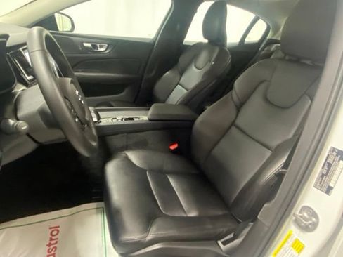Used 2025 Volvo S60 B5 Core AWD/4WD image 11
