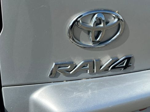 Used 2011 Toyota RAV4 4WD V6 w/ Base V6 Extra Value Pkg image 21