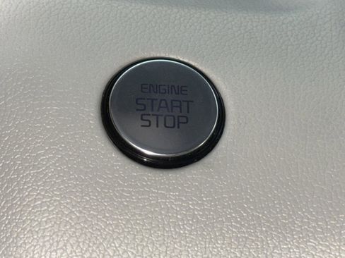 Certified 2022 Kia Sorento SX Prestige w/ Panoramic Sunroof Package image 28