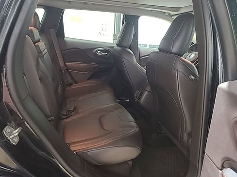 Used 2014 Jeep Cherokee Trailhawk w/ Technology Group image 9