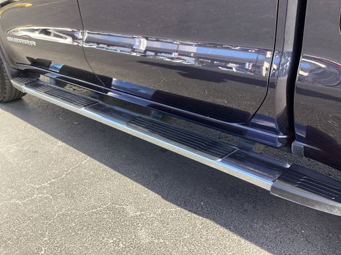 Used 2024 GMC Sierra 1500 SLT image 17