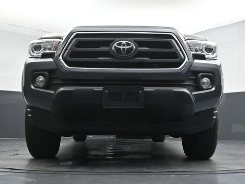 Used 2023 Toyota Tacoma SR5 AWD/4WD image 33