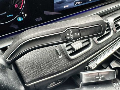 New 2026 Mercedes-Benz GLS 450 4MATIC image 23