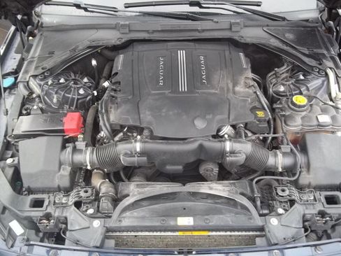 Used 2016 Jaguar XF Prestige image 13