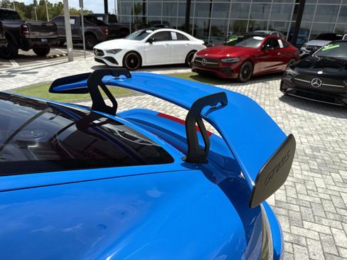 Used 2025 Porsche 718 Cayman GT4 RS w/ Chrono Package RWD image 10