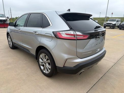Used 2024 Ford Edge Titanium AWD/4WD image 5