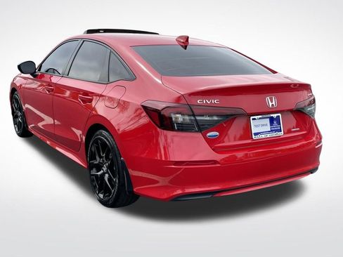 Used 2025 Honda Civic Sport image 4