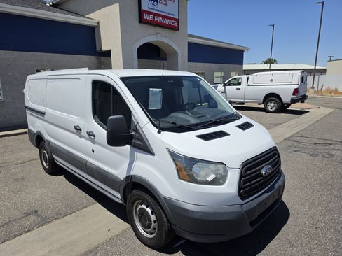 Used 2016 Ford Transit 250 130 Low Roof RWD image 9