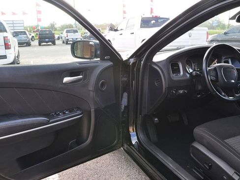 Used 2023 Dodge Charger SXT image 11