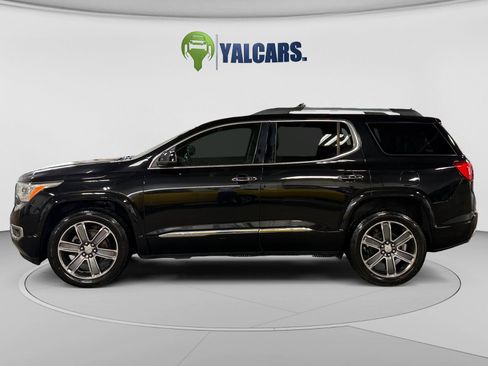 Used 2017 GMC Acadia Denali w/ Technology Package FWD image 2