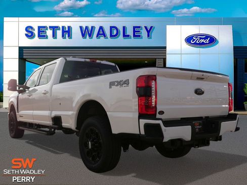 New 2026 Ford F350 Lariat w/ Black Appearance Package image 8