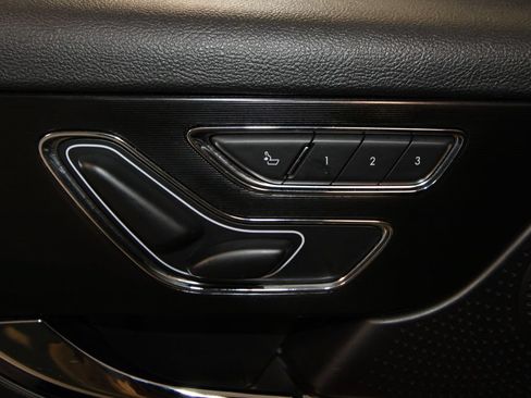 Used 2024 Lincoln Corsair AWD w/ Equipment Group 101A image 9