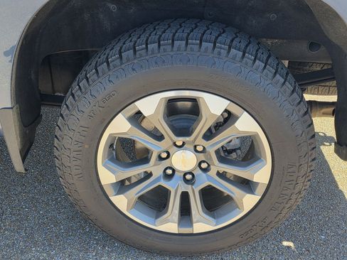 Used 2024 Chevrolet Silverado 1500 High Country w/ Technology Package AWD/4WD image 30