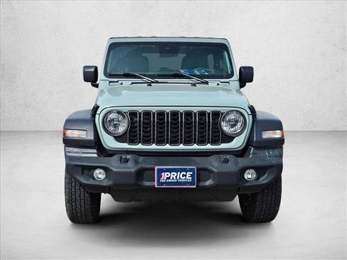Used 2024 Jeep Wrangler Unlimited Sport AWD/4WD image 2