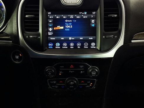 Used 2018 Chrysler 300 Limited w/ Safetytec Plus Group RWD image 23